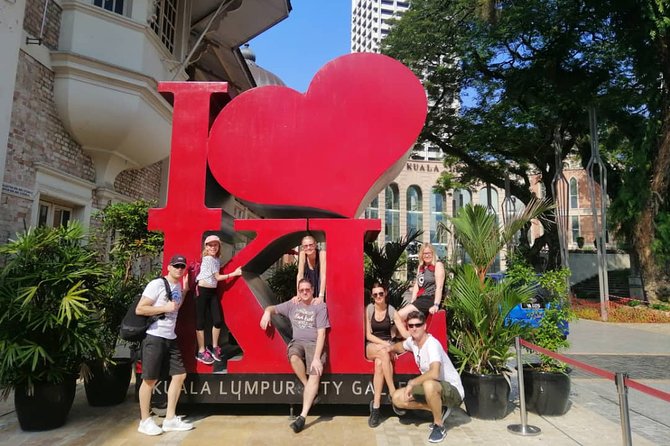 Kuala Lumpur Must-See Landmarks with Professional Tour Guide - Merdeka Square and the Making of Modern Malaysia