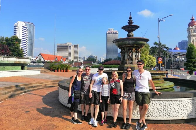 Kuala Lumpur Must-See Landmarks with Professional Tour Guide - What the Private Vehicle Adds
