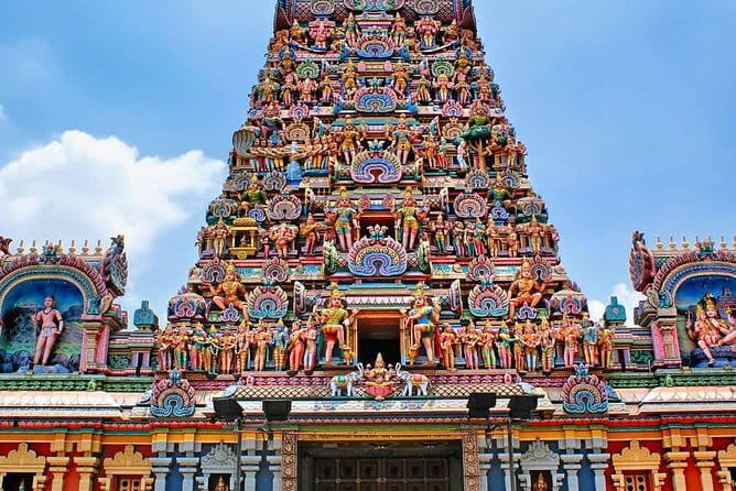 Kuala Lumpur Night City Tour: Experience the Nightlife - Starting at 6:30 pm with a private vehicle