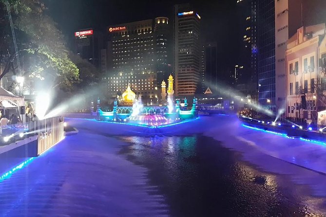 Kuala Lumpur Night Tour with Saloma Bridge - Dataran Merdeka: colonial buildings and national memory