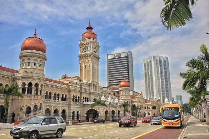 Kuala Lumpur Popular Sights Instagram Day Tour (Private Tour) - Batu Caves: a dramatic first frame