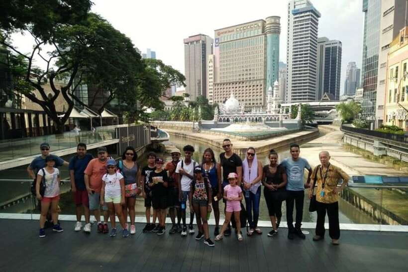 Kuala Lumpur: Private custom walking tour with a local guide - The sightseeing walk and what you can expect