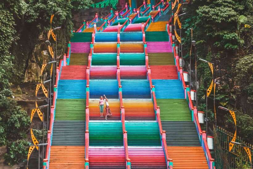 Kuala Lumpur: Private Highlights Instagram Tour - Thean Hou Chinese Temple and Kwai Chai Hong