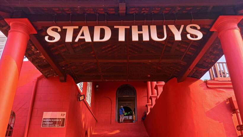Kuala Lumpur: Private Malacca Night Tour w/Cruise & Trishaw - Key things to know before booking