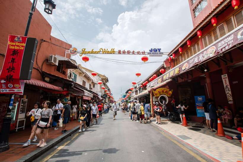 Kuala Lumpur: Private Malacca Night Tour w/Cruise & Trishaw - The Melaka River Cruise after sunset