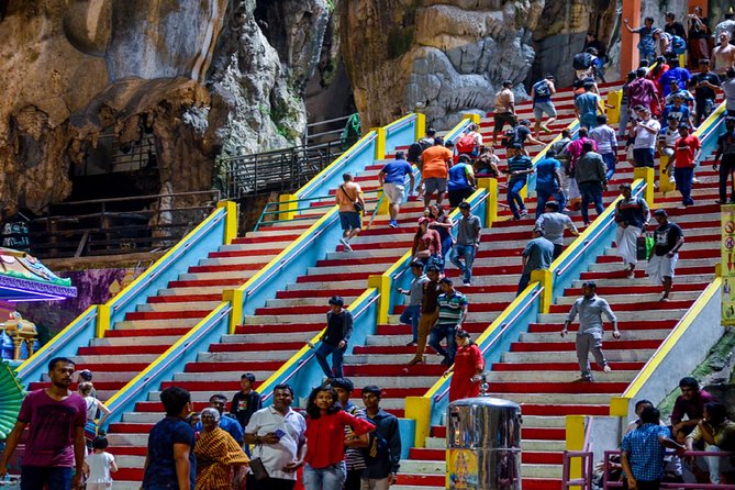 Kuala Lumpur Private Tour to Batu Caves Hotsprings And Waterfalls - Templer Park and the climb to the falls