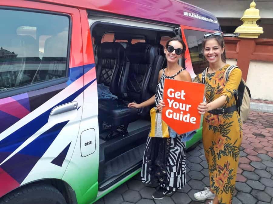 Kuala Lumpur: Sightseeing by Private Vehicle with Driver - Who should book this private vehicle service?