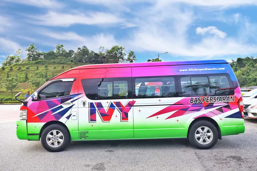 Kuala Lumpur: Sightseeing by Private Vehicle with Driver - The eight-hour plan: Batu Caves and Genting Highlands