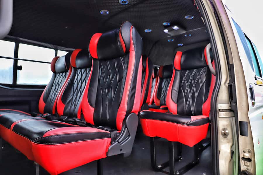 Kuala Lumpur: Sightseeing by Private Vehicle with Driver - The minivan, comfort, and group size