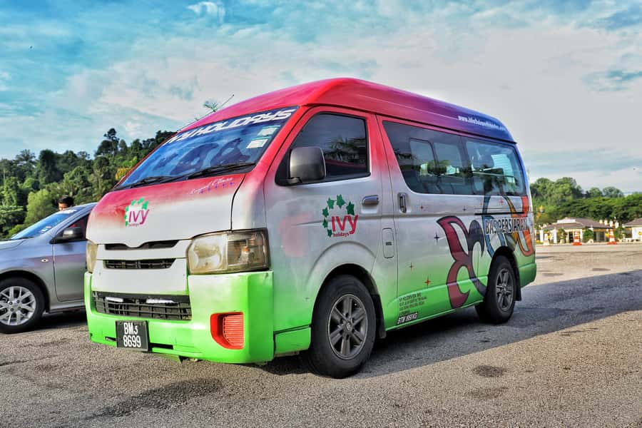 Kuala Lumpur: Sightseeing by Private Vehicle with Driver - Timing, pickup, and small practical details