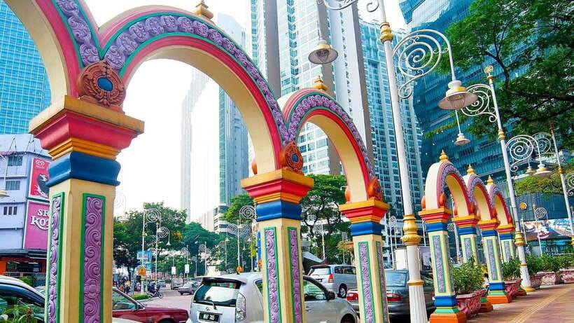 Kuala Lumpur: Sightseeing, Markets, and Food Night Tour - Istana Negara: royal Malaysia from the roadside
