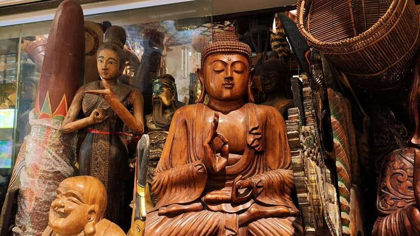 Kuala Lumpur: Sightseeing, Markets, and Food Night Tour - Merdeka Square and the River of Life