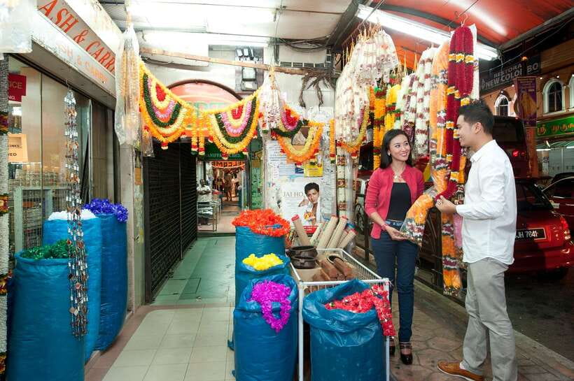 Kuala Lumpur: Street Market Exploration & Shopping Tour - Guides can make the difference