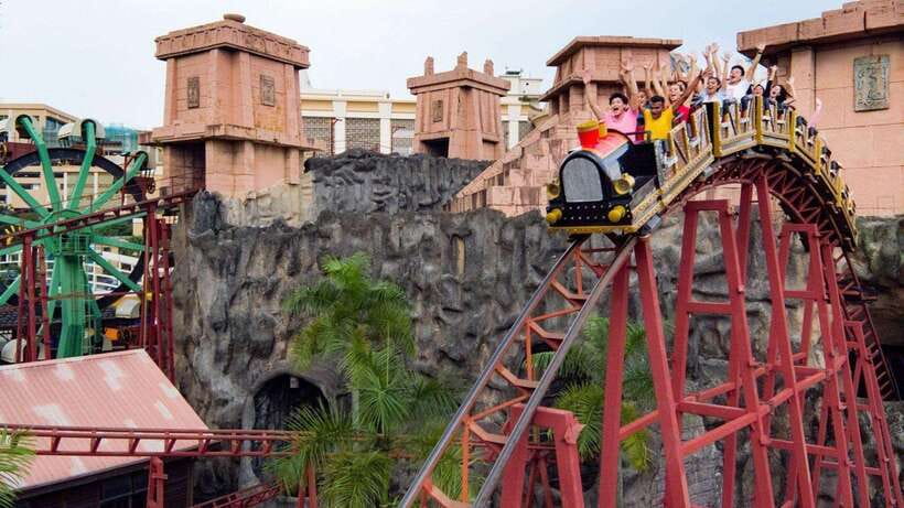 Kuala Lumpur: Sunway Lagoon Theme Park Ticket with Transfer - Nickelodeon Lost Lagoon for Jungle-Themed Family Fun