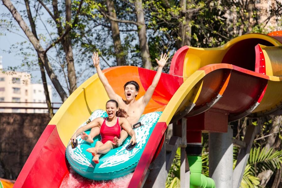 Kuala Lumpur: Sunway Lagoon Ticket & 1-Way Transfer - Food, clothing, and small details that matter