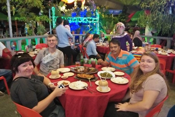 Kuala Selangor Fireflies Tour with Fort Altingsburg & Dinner - How reliable is the firefly display?