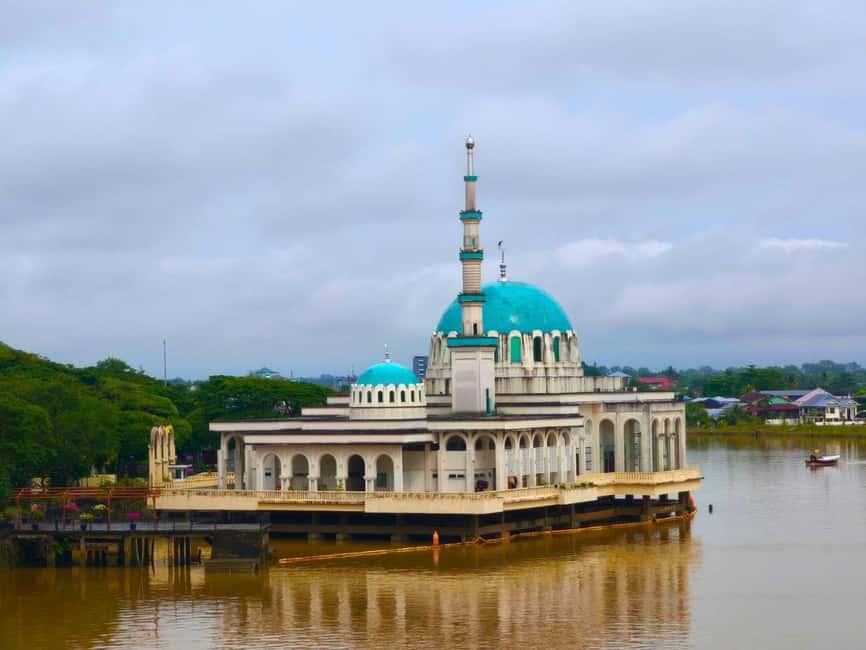 Kuching: Walking Tour with Sampan Boat Ride and Lunch - Key points to know before booking