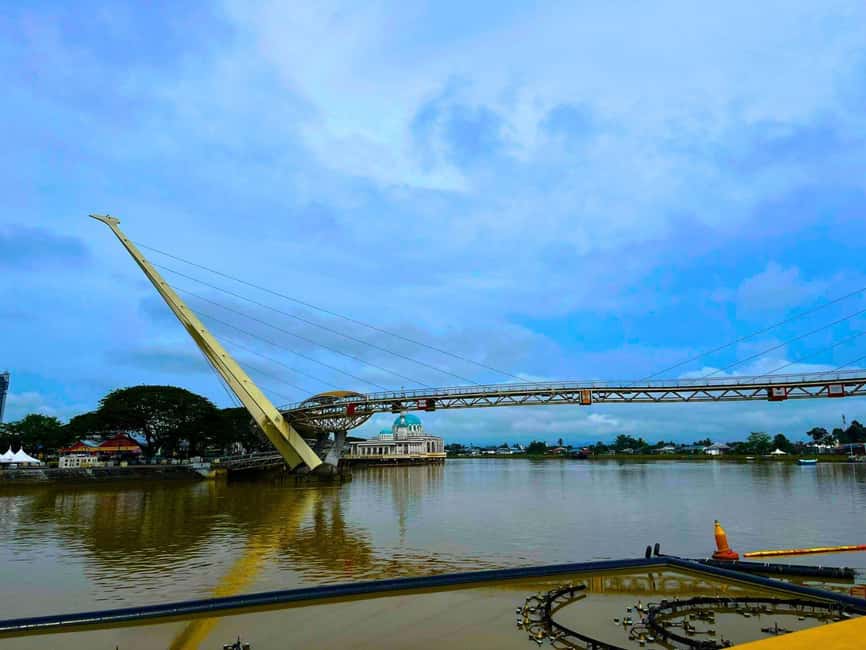 Kuching: Walking Tour with Sampan Boat Ride and Lunch - Gambier Street and the smell of trade