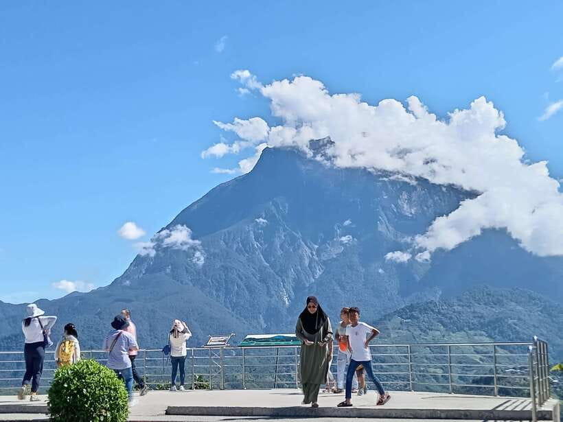 Kundasang : Poring Hot Spring + Desa & Meal Shared Tour - A very long day from Kota Kinabalu