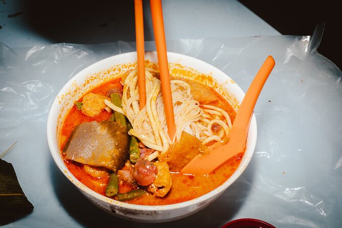 Laksa Lanes Kuala Lumpur Food Tour with 14+ Tastings - Coffee cham, muah chee, and the sweet finish