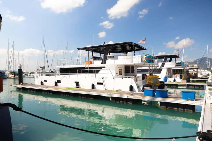 Langkawi: Basic Sunset Cruise - Choosing dinner or soft drinks only