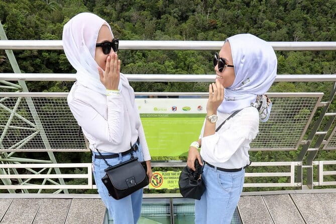 Langkawi Cable Car Adventure and Sky Bridge With Eagle Nest Walk - Walking the 125-meter Sky Bridge