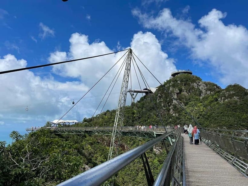 Langkawi cable car and Skybridge Tickets - The steep cable car ride above the treetops