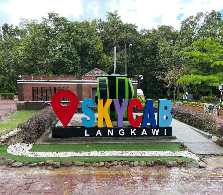 Langkawi cable car and Skybridge Tickets - SkyDome, SkyRex, and the 3D Museum