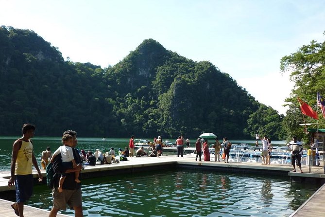 Langkawi Island Hopping Boat Tour with Return Transfer - The eagle-feeding stop near the islands