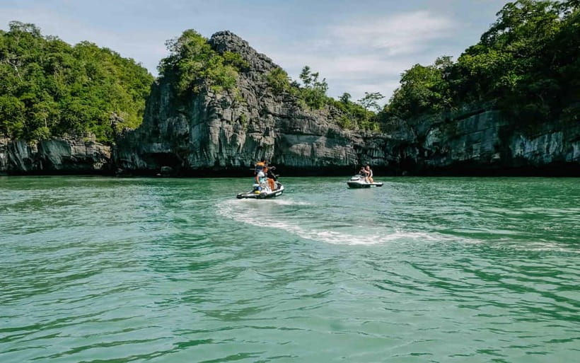 Langkawi: Jet Ski Tour UNESCO Kilim Geopark Free Video - Talam Dua Muka and the two-faced beach