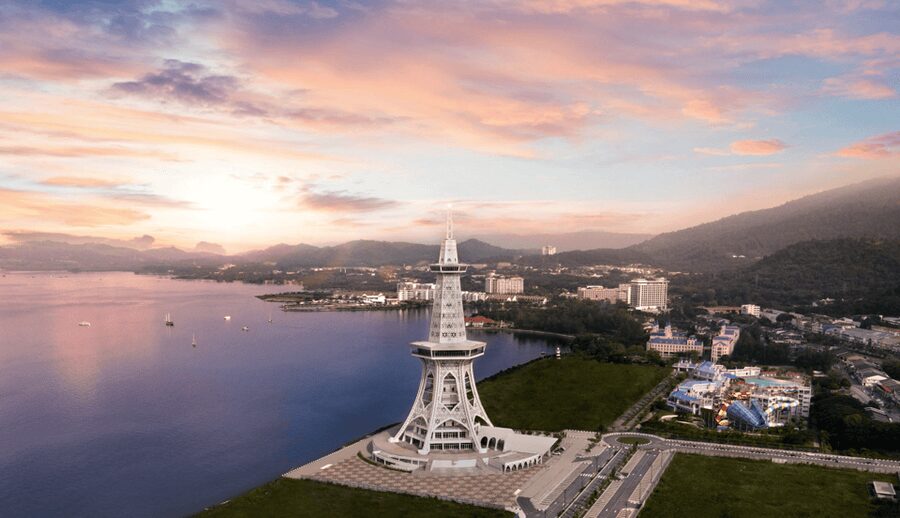 Langkawi: Maha Tower Langkawi Admission Ticket - The Sky Deck gives you Langkawi from every side