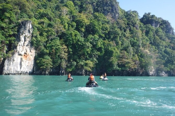 Langkawi : Premium Jet Ski Tour Including Dayang Bunting Island - The swim and snorkel stop near the end