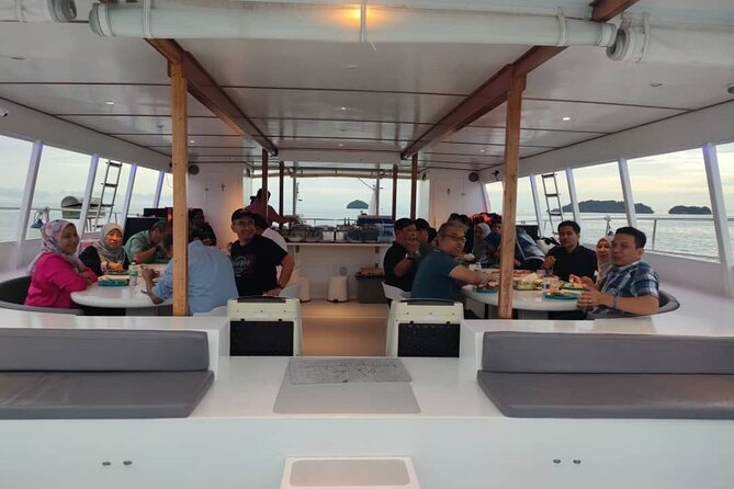 Langkawi Sunset Cruise with Buffet Dinner Jacuzzi & Hotel Pick up - Who Will Enjoy This Cruise Most?