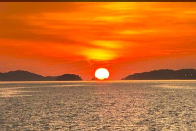 Langkawi : Sunset Dinner Cruise Including Hotel Transfer -Sharing - Key points to know before booking