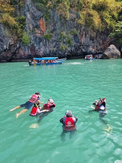 Langkawi: Tanjung Rhu Mangrove Speedboat Tour - Lunch at the floating restaurant