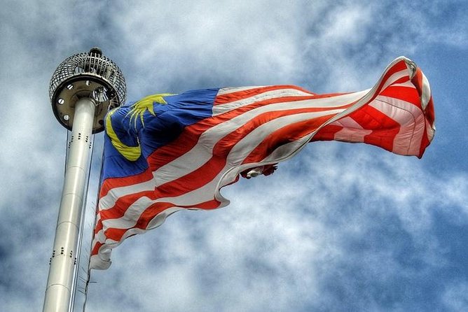 Layover & Stopover in Kuala Lumpur: Private tour - Batu Caves and the 272-step climb