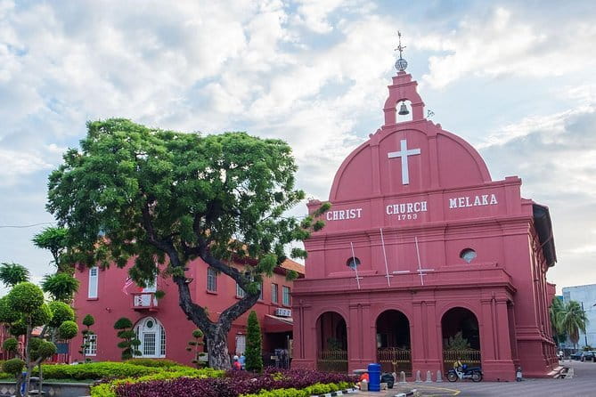 Malacca City Tour and River Cruise with Baba and Nyonya Lunch - Key points at a glance