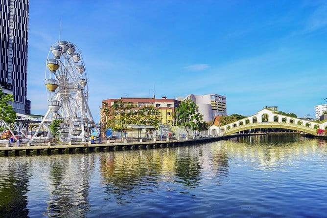 Malacca City Tour and River Cruise with Baba and Nyonya Lunch - St. Paul’s Hill and a short climb
