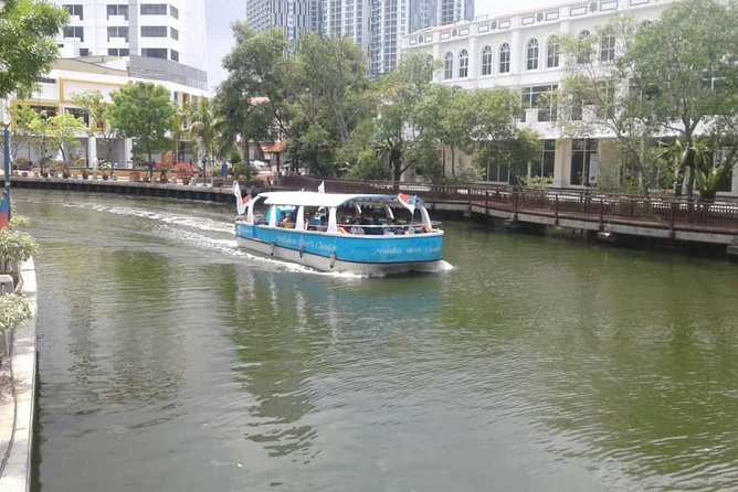 Malacca Day Tour (Price based per car) - The Straits Mosque and the end of the route