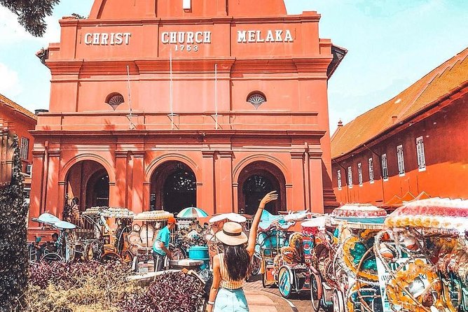 Malacca Instagram Tour: Most Famous Spots (Private & All-Inclusive) - Putra Mosque: A Modern Start In Putrajaya