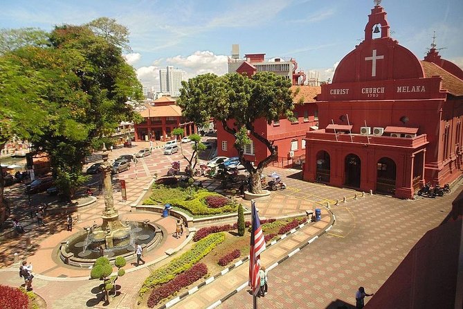 Malacca Shore Excursion with Professional Tour Guide & Lunch - A Famosa and the Portuguese footprint