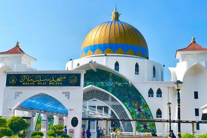 Malacca Tour With Instragrammable Spot from Kuala Lumpur - Jonker Street is your free time