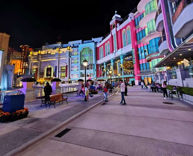 Malaysia: Genting SkyWorlds Theme Park Ticket - Ice Age offers a prehistoric family stop