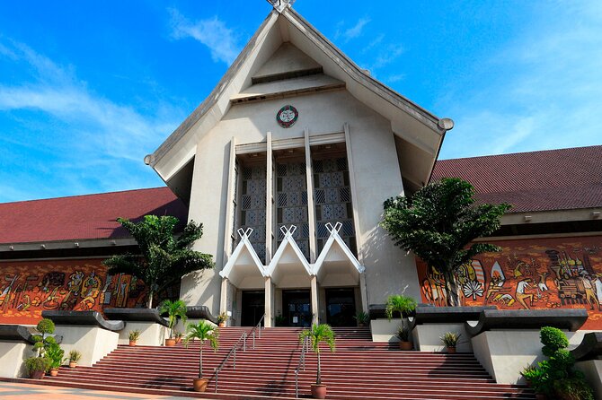 Malaysia National Museum with Kuala Lumpur City Famous Landmarks - A gentle start at 10:00am