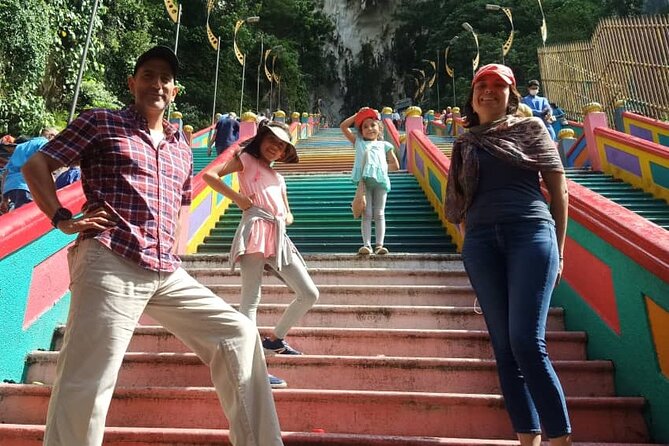 Malaysia's Countryside & Batu Caves Tour - East Coast Batik in the Gombak District