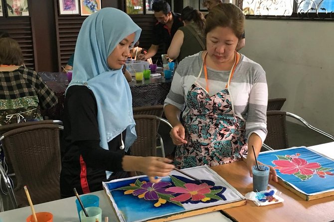 Malaysian Batik Experience-Handkerchief - Who will enjoy this two-hour creative session