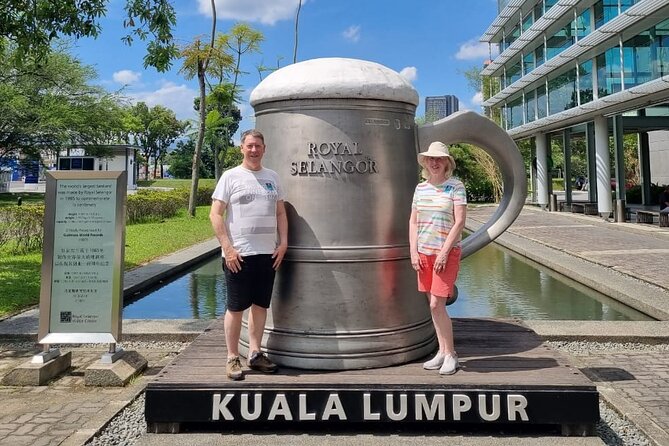 MALAYSIAN CULTURE, TRADITION and NATURE TOUR (All in One Day) - Chinatown and the market atmosphere