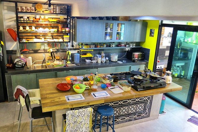 Market Visit & Private Hands-on Cooking Class at Daun Senja - Key points to know before booking