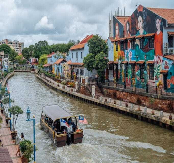 Melaka: Private Full-Day City Tour - Driver, guide, and the private-tour question
