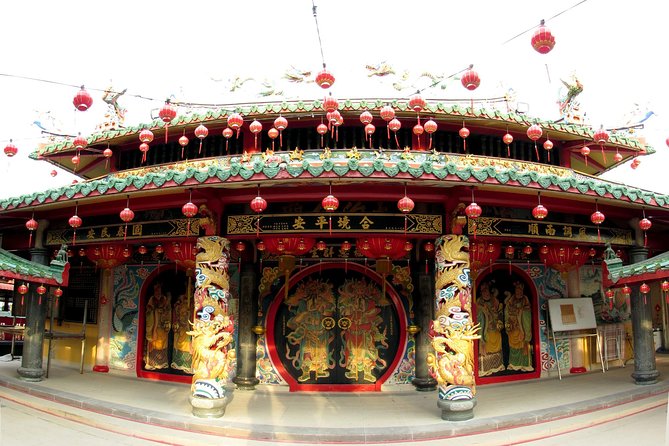 Miri Half Day City Tour - Miri Handicraft Centre and the value of a short shopping stop